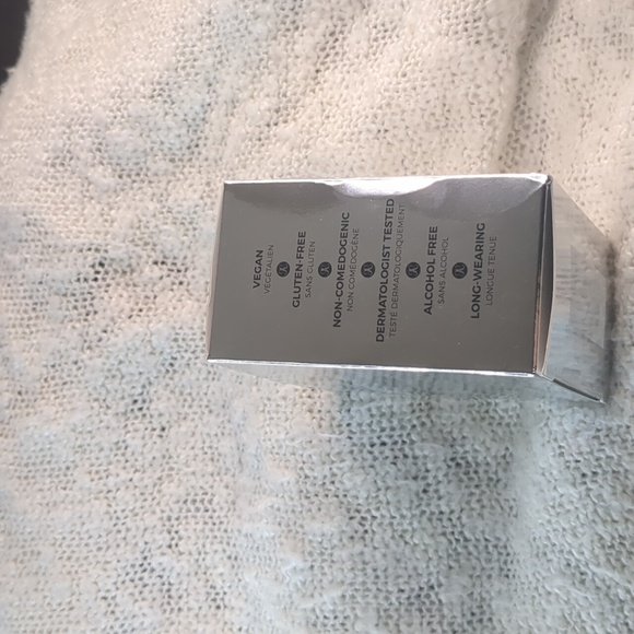 Anastasia Beverly Hills Loose Setting Powder, 25g/0.90oz - Picture 10 of 14